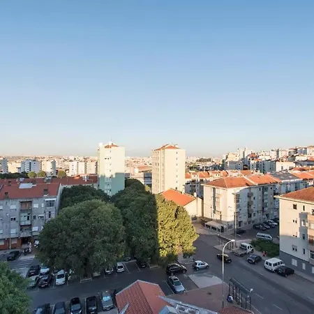 Apartamento Perto Do Metro Holiday home Lisbon
